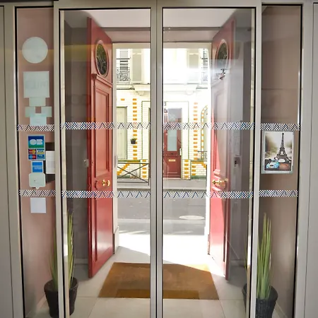 Du Quai De Seine Hotel 2*