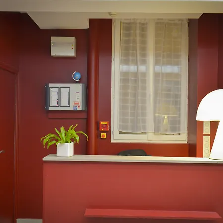 Du Quai De Seine Hotel 2*