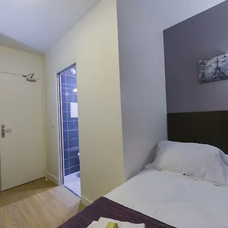 Du Quai De Seine Hotel 2*