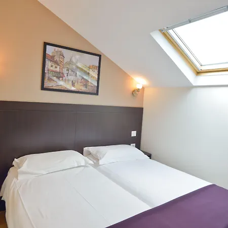 Du Quai De Seine Hotel 2*