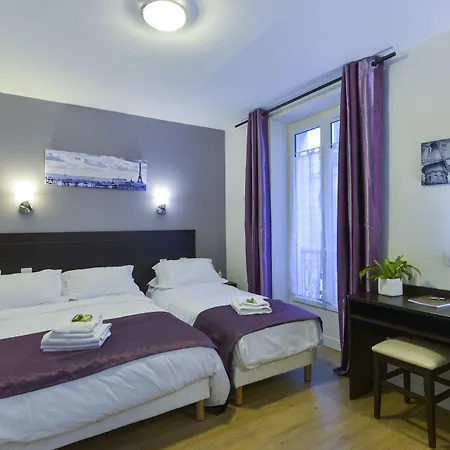 Du Quai De Seine Parigi