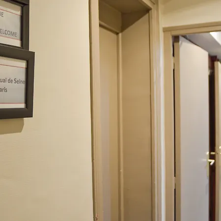 Du Quai De Seine 2* Parigi