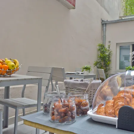 Du Quai De Seine Hotel 2*