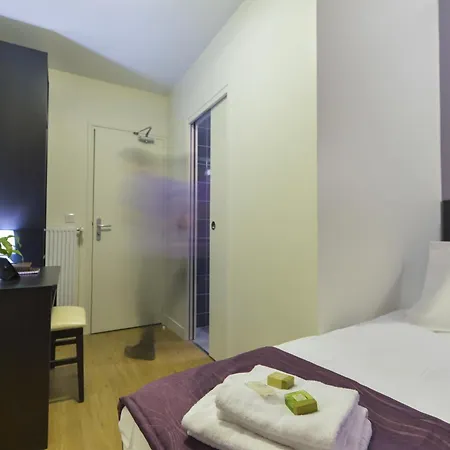 Du Quai De Seine Hotel