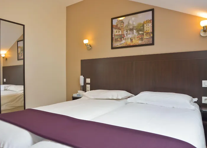 Du Quai De Seine Hotel 2*