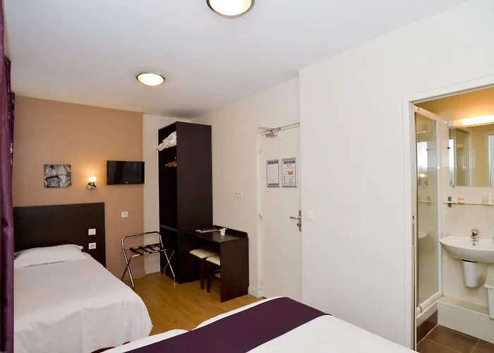 Du Quai De Seine Hotel 2*